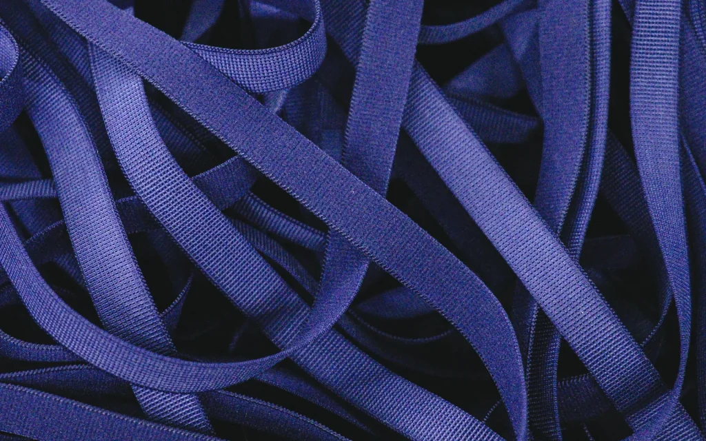 Cintes tèxtils d'un projecte de marca del sector industrial.